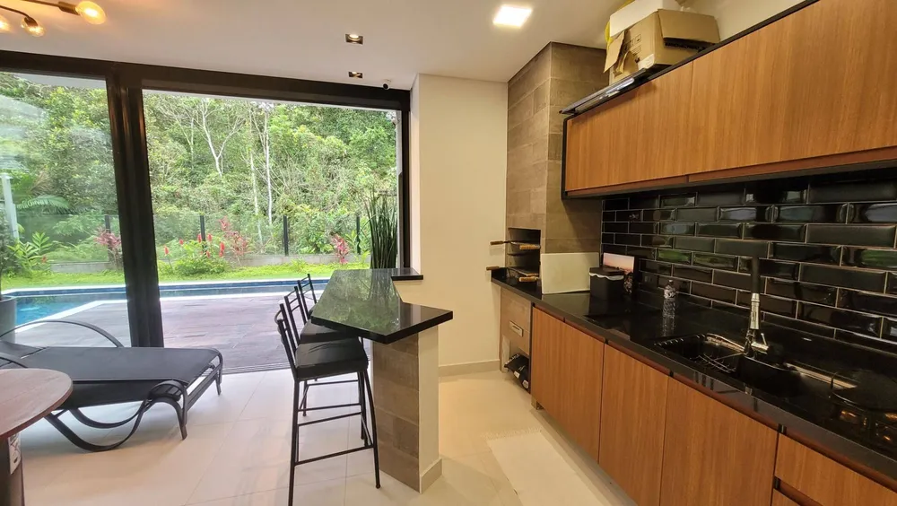 Casa, 4 quartos, 205 m² - Foto 3