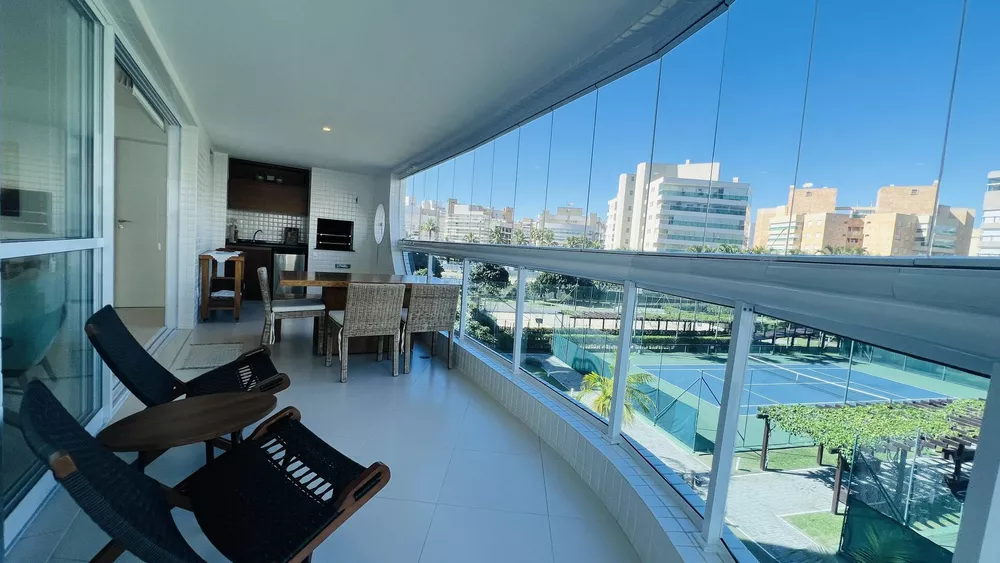 Apartamento à venda com 3 quartos, 140m² - Foto 1