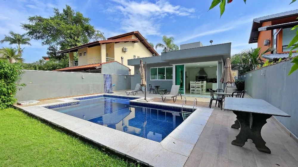 Casa, 3 quartos, 312 m² - Foto 1