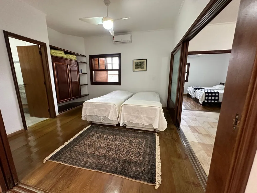 Casa, 3 quartos, 240 m² - Foto 3