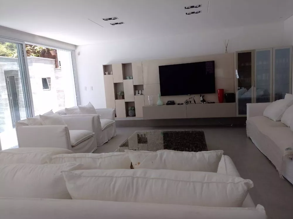 Casa à venda com 4 quartos, 322m² - Foto 2