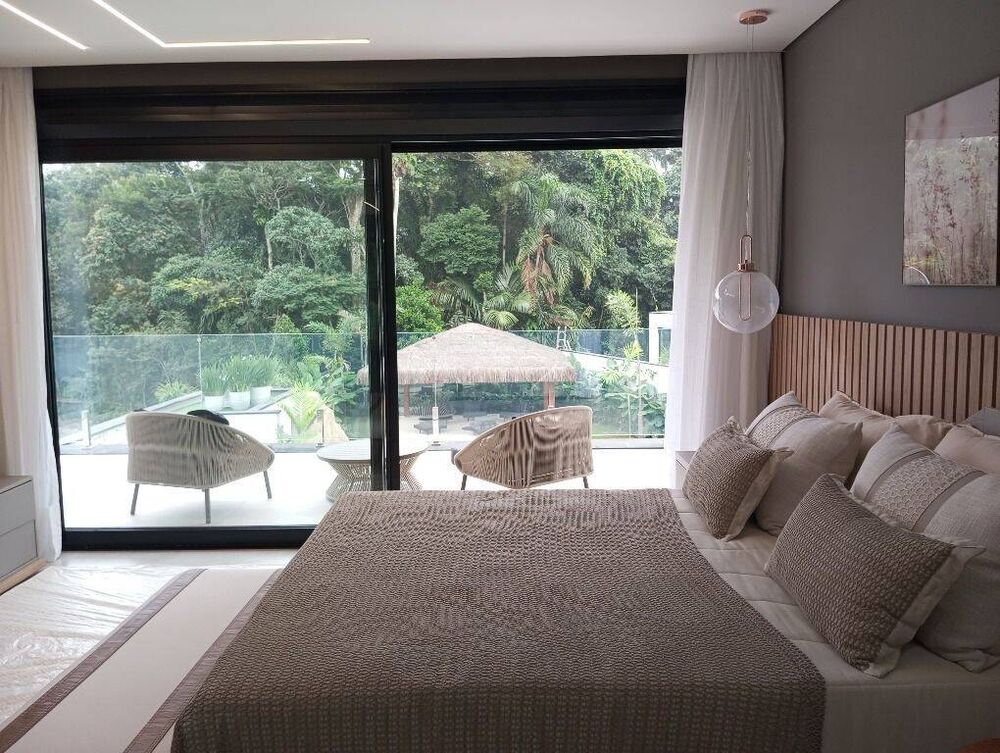 Casa à venda com 8 quartos, 926m² - Foto 52