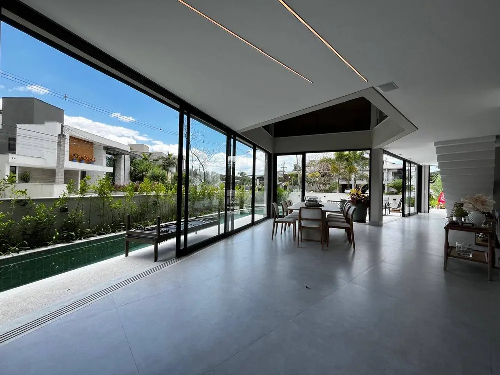 Casa, 5 quartos, 353 m² - Foto 2