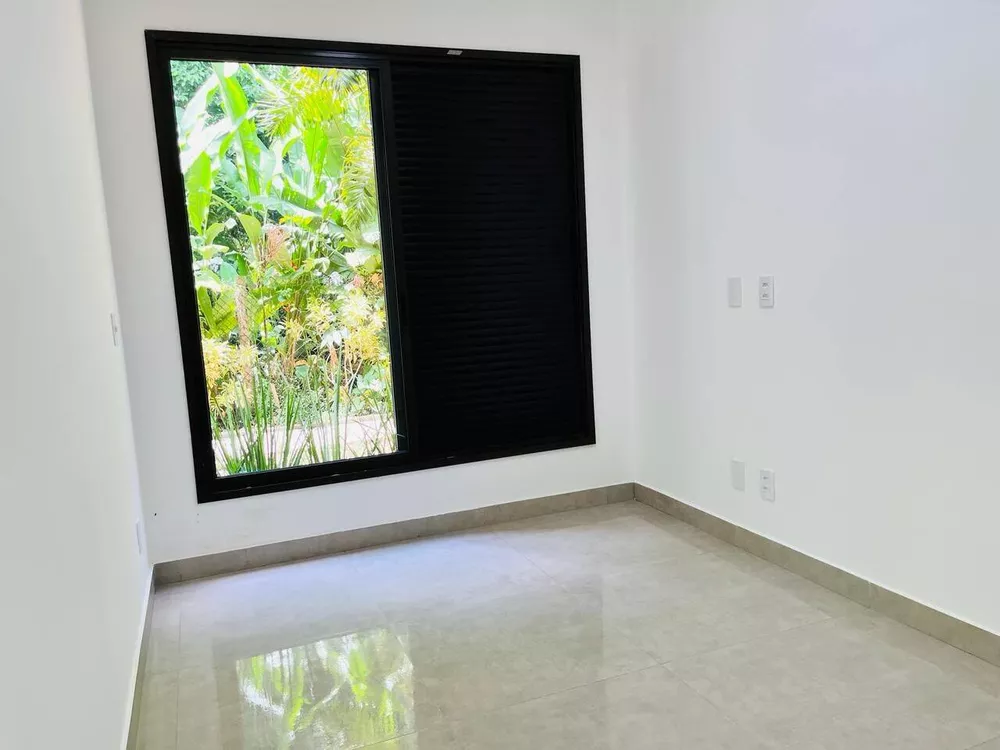 Casa à venda com 2 quartos, 68m² - Foto 5