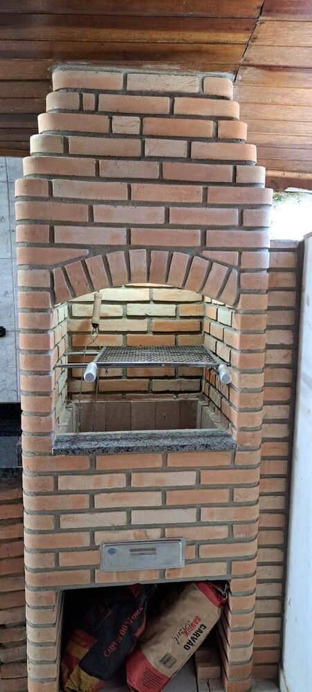 Casa à venda com 4 quartos, 213m² - Foto 4
