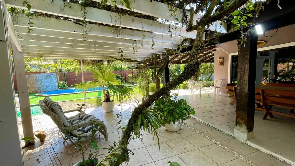 Casa, 4 quartos, 263 m² - Foto 1