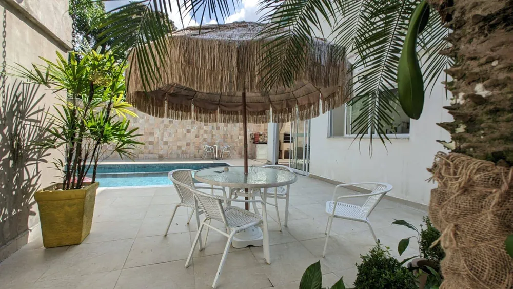 Casa, 5 quartos, 330 m² - Foto 2