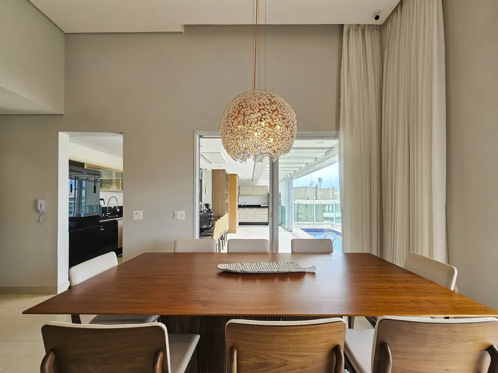 Cobertura, 4 quartos, 255 m² - Foto 2