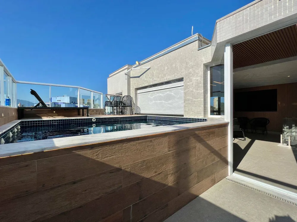 Cobertura, 3 quartos, 192 m² - Foto 1