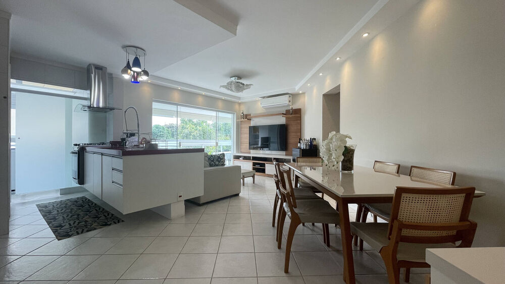 Apartamento à venda com 4 quartos, 149m² - Foto 1