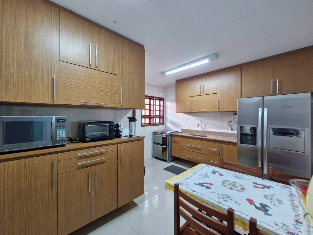 Casa, 8 quartos, 390 m² - Foto 1