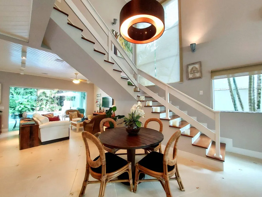 Casa, 5 quartos, 297 m² - Foto 2