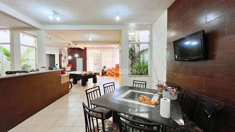 Casa, 4 quartos, 300 m² - Foto 3