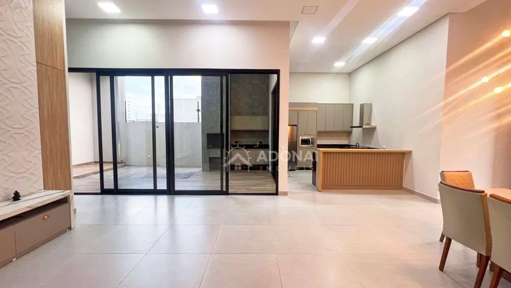 Casa à venda com 3 quartos, 207m² - Foto 11