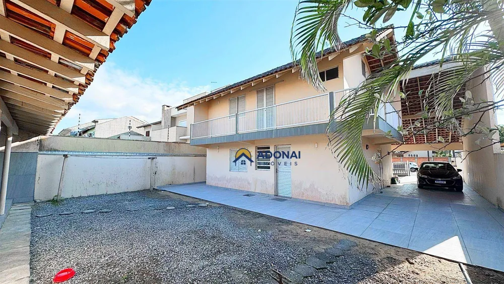 Casa, 6 quartos, 240 m² - Foto 10