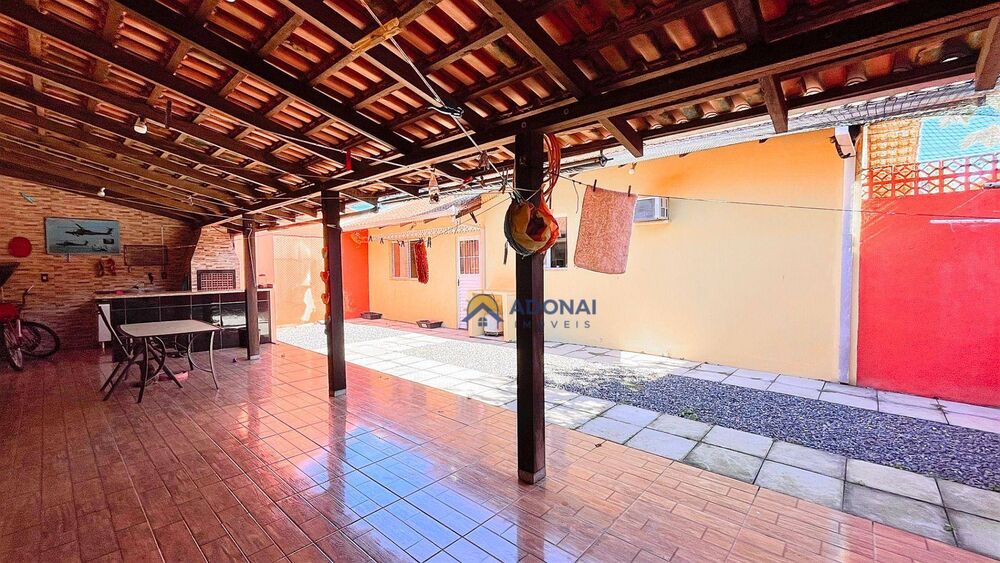 Casa, 3 quartos, 181 m² - Foto 1