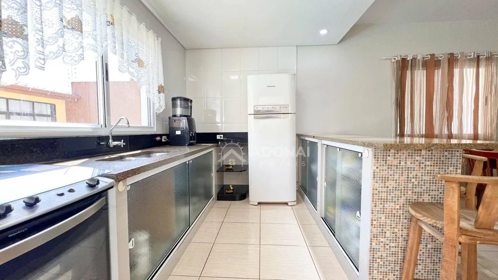 Casa, 6 quartos, 320 m² - Foto 11