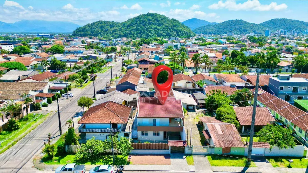 Casa, 6 quartos, 320 m² - Foto 4