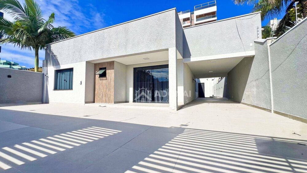 Casa, 7 quartos, 283 m² - Foto 2