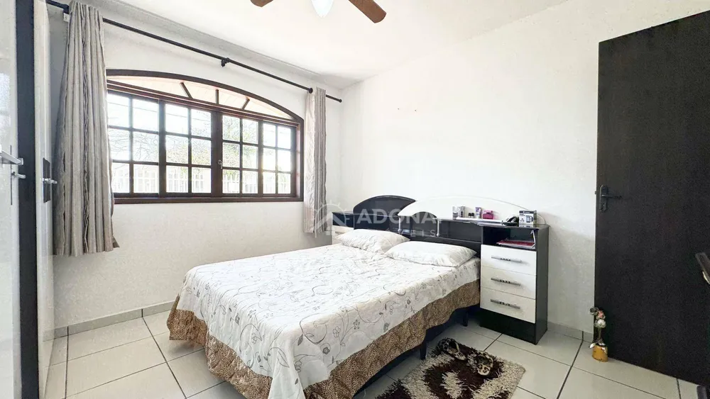 Casa, 4 quartos, 174 m² - Foto 4