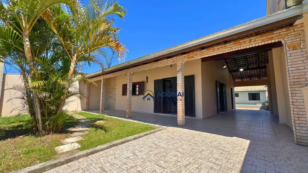 Casa, 4 quartos, 210 m² - Foto 1