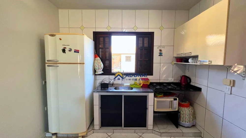 Casa, 4 quartos, 210 m² - Foto 4