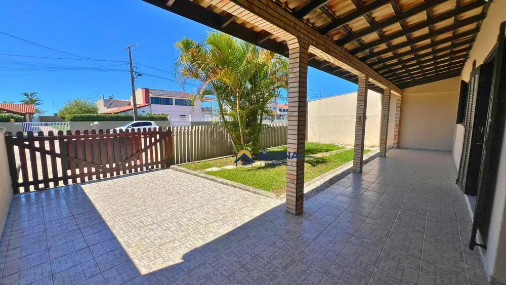Casa, 4 quartos, 210 m² - Foto 2