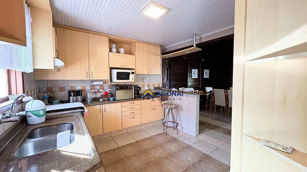 Casa, 4 quartos, 258 m² - Foto 10