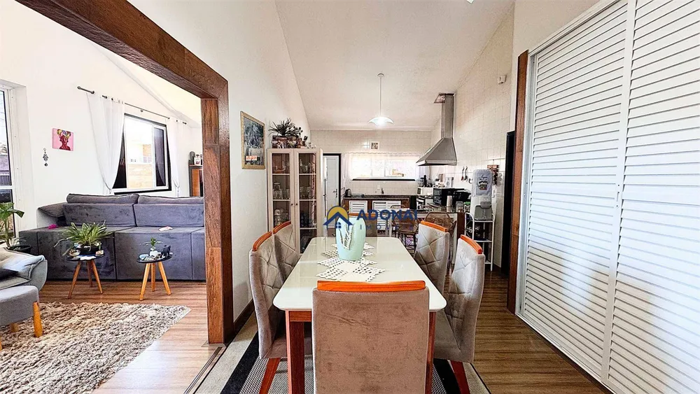 Casa, 5 quartos, 237 m² - Foto 5