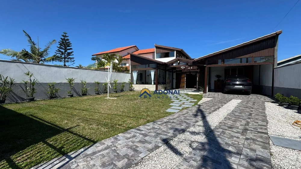 Casa, 5 quartos, 224 m² - Foto 2