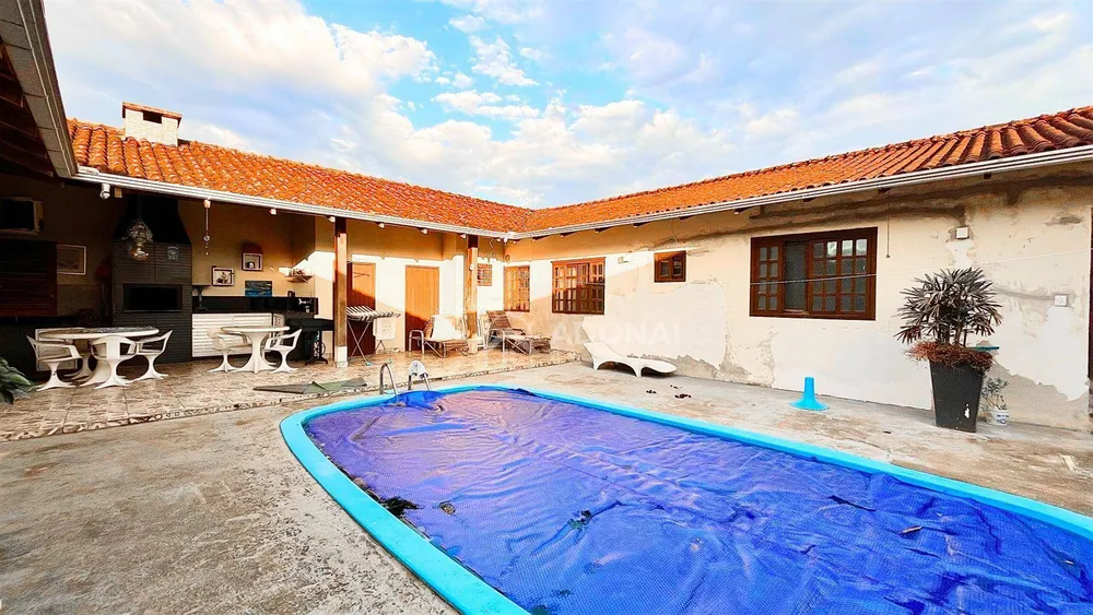 Casa, 5 quartos, 240 m² - Foto 16