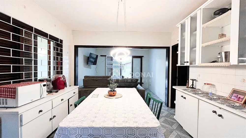Casa, 5 quartos, 240 m² - Foto 8