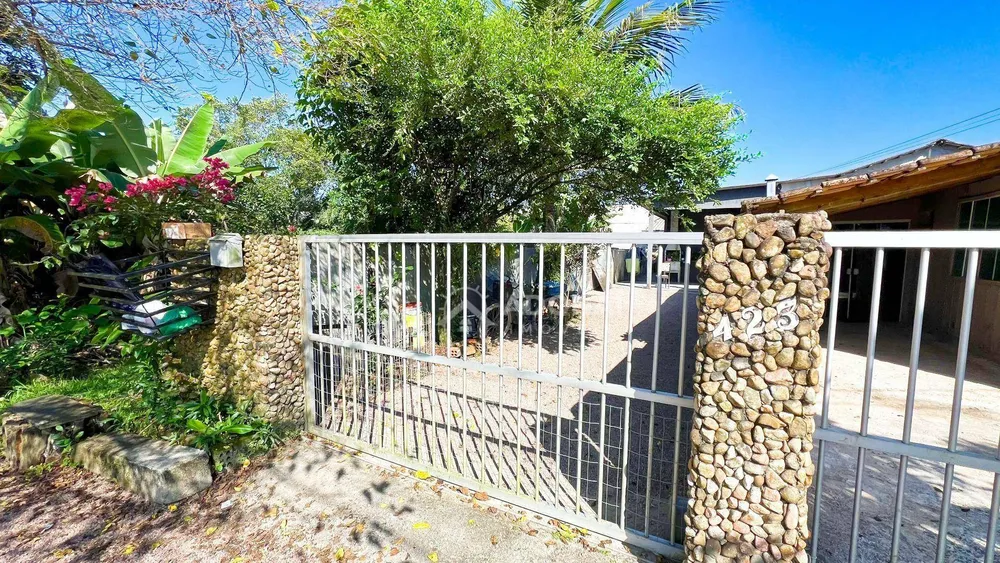Casa, 6 quartos, 220 m² - Foto 9