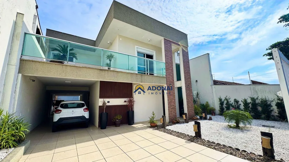 Casa, 4 quartos, 319 m² - Foto 1