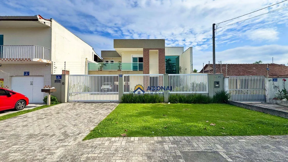 Casa, 4 quartos, 319 m² - Foto 2