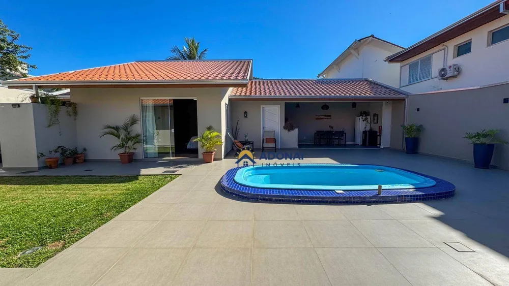 Casa, 3 quartos, 275 m² - Foto 8