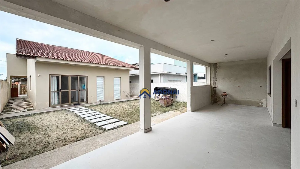 Casa, 4 quartos, 197 m² - Foto 1