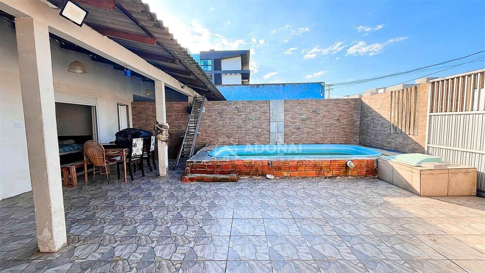Casa, 6 quartos, 240 m² - Foto 4