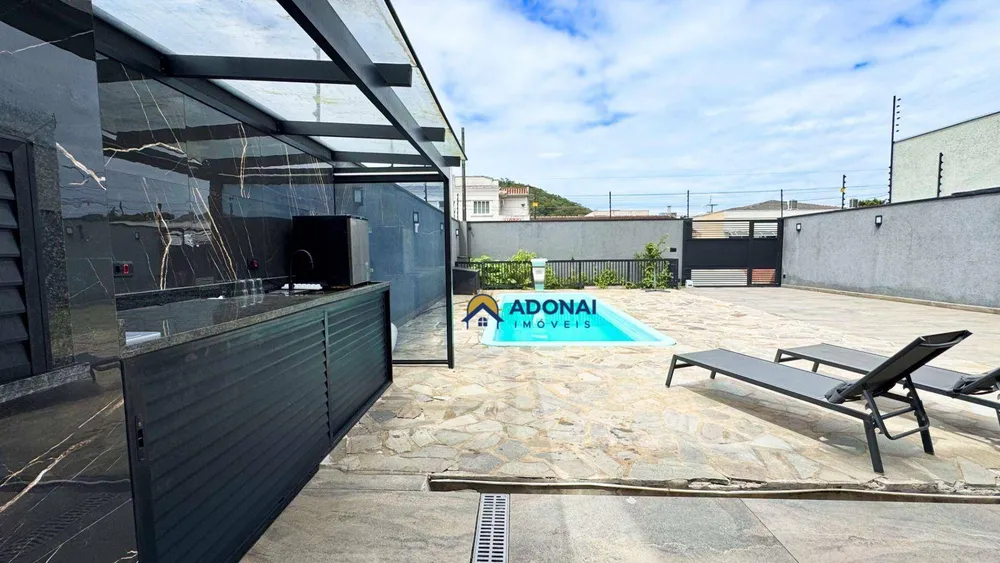 Casa, 4 quartos, 305 m² - Foto 1