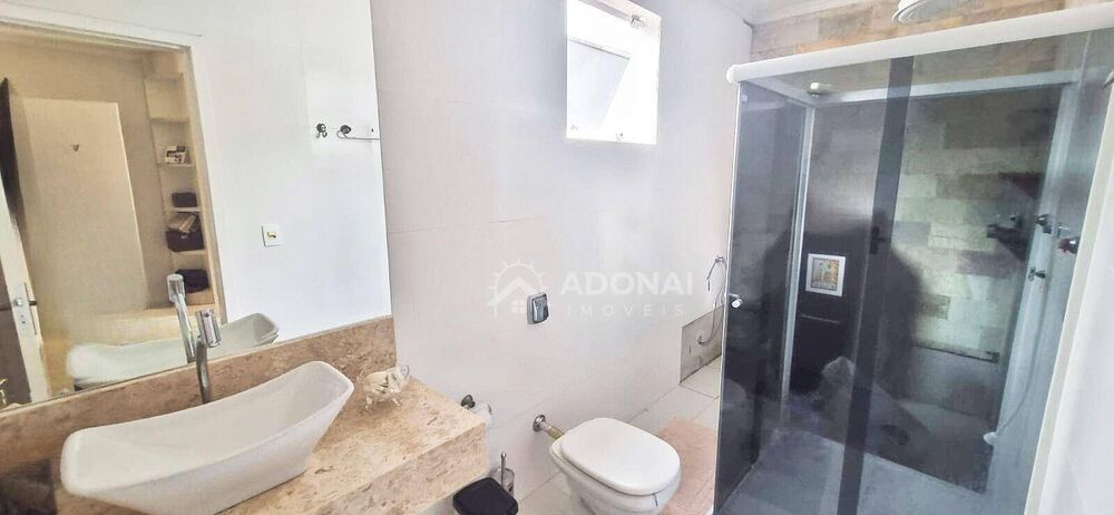 Casa, 4 quartos, 193 m² - Foto 2