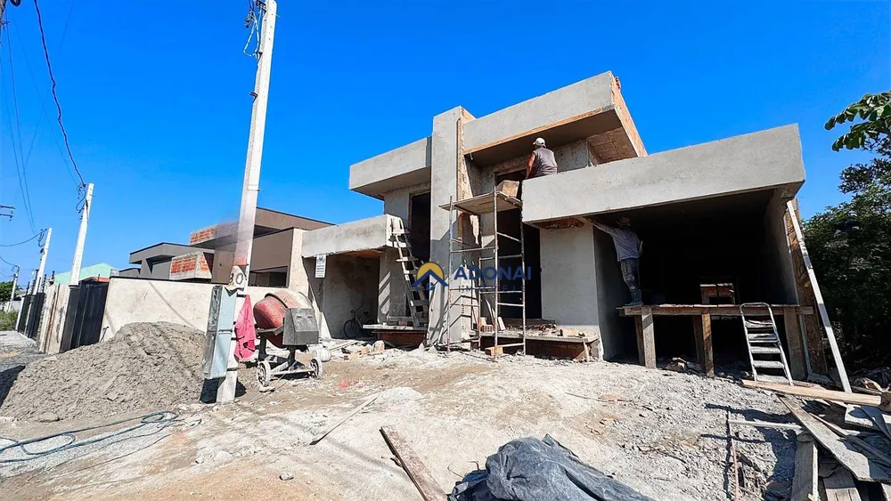 Casa, 4 quartos, 132 m² - Foto 1