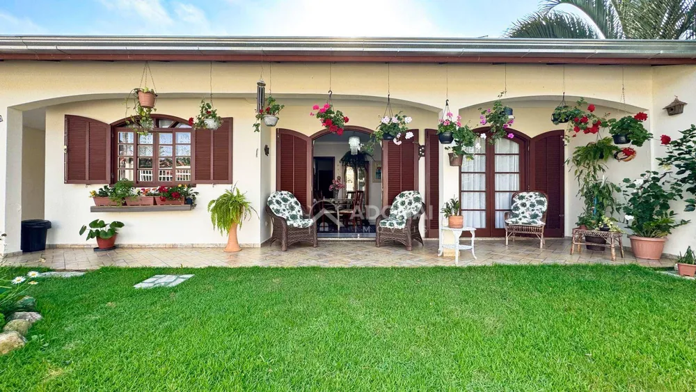 Casa, 6 quartos, 300 m² - Foto 5