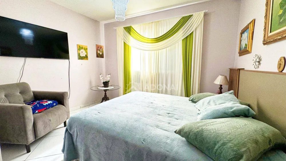 Casa, 6 quartos, 300 m² - Foto 11