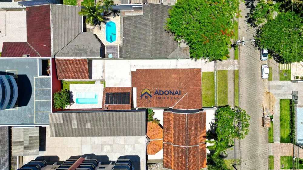 Casa, 3 quartos, 200 m² - Foto 1