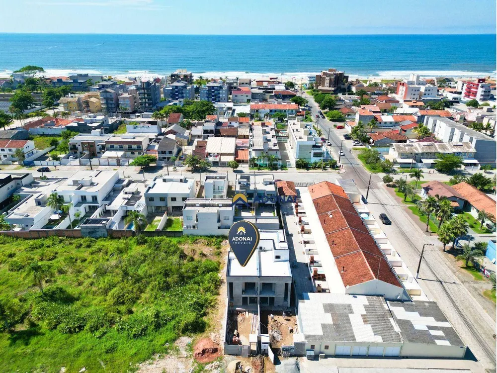 Sobrado, 3 quartos, 179 m² - Foto 1