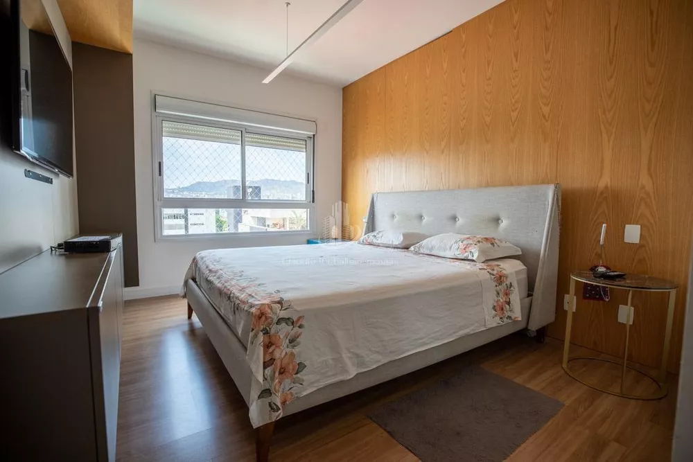 Apartamento à venda com 4 quartos, 186m² - Foto 26