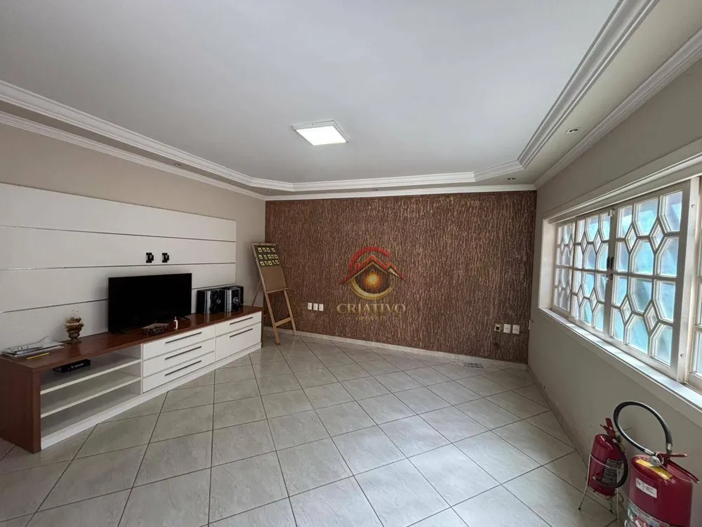 Casa, 4 quartos, 230 m² - Foto 4