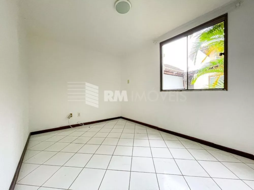 Casa de Condomínio à venda com 4 quartos, 150m² - Foto 8