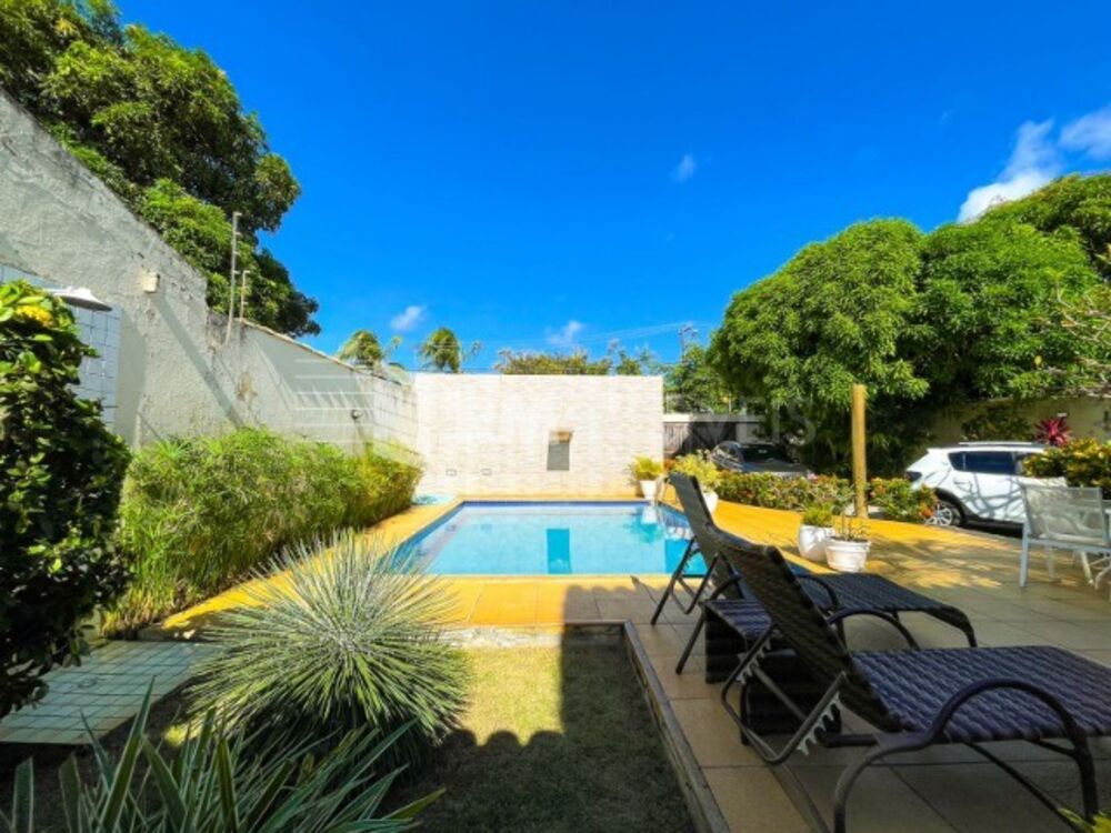 Casa à venda com 4 quartos, 174m² - Foto 2