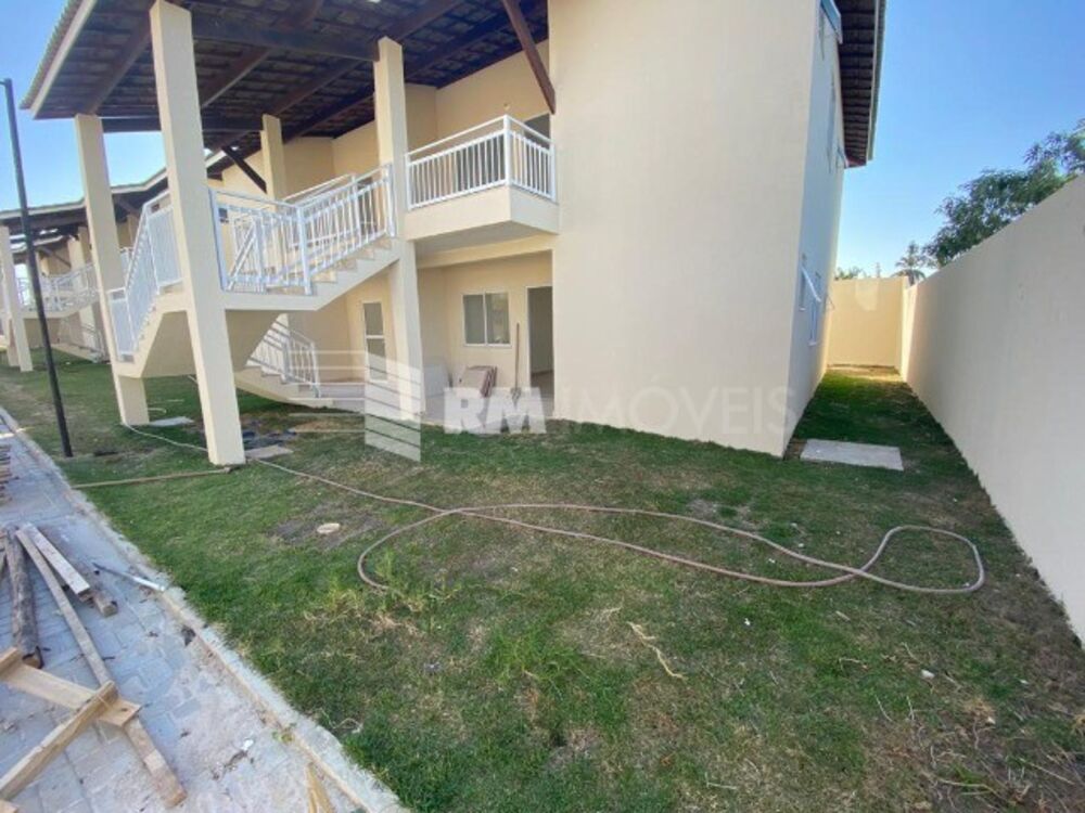 Apartamento à venda com 2 quartos, 67m² - Foto 2